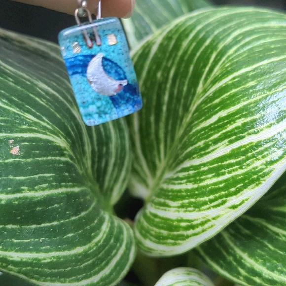 NEW Crescent moon drop Earrings - handmade - Picture 5 of 5